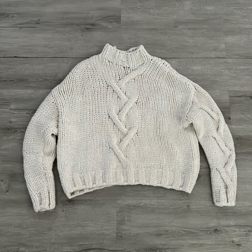 Zara | Knitted Twist Sweater